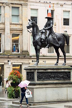 Duke of Wellington coned statue Glasgow