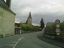 Eglise et centre de Bougarber.jpg