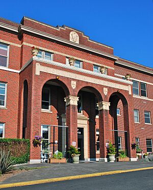 Former Columbia Hospital on 16th St - Astoria, Oregon (2012) 2