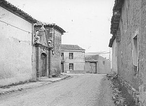 Fundación Joaquín Díaz - Casa de las bolas - Morales de Campos (Valladolid).jpg