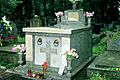 Grób rodziców Jana Pawła II na cmentarzu Rakowickim w Krakowie