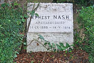 Grave of Ernest Nash at Cimitero acattolico Rome