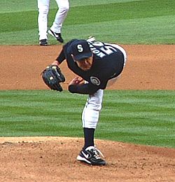 Came across this wild factoid about one of my favorite Mariners, Jamie Moyer  : r/Mariners