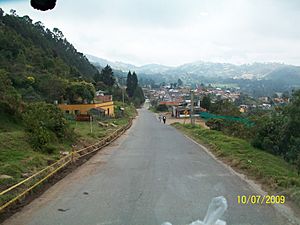 LLEGANDO A ZIPACON - panoramio