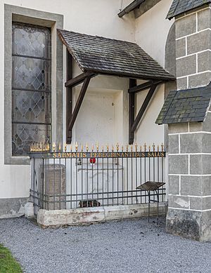 Ossiach Stiftskirche N-Wand Grabstätte des Polenkönigs Boleslaus II 22102016 5019