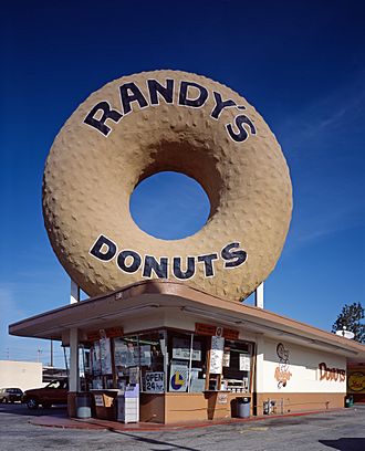 Randy's donuts1 edit1.jpg