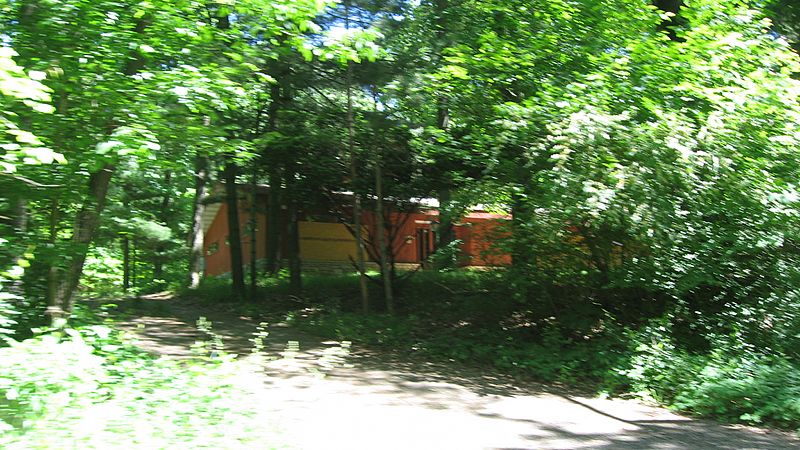 Read Dunes House from road