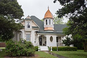 Renfro-Clark House Burleson (1 of 2)