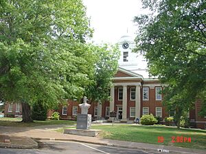 Scottsboro, Al Courthouse 5-27-07