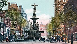 Tyler-davis-fountain-1906