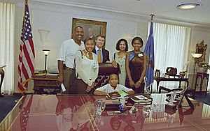 William S. Cohen, Joe Carter and family (cropped)