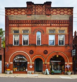 1121 W. 5th St