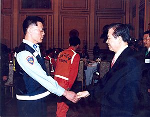 2008년 대통령 김대중, 소방공무원 김복경