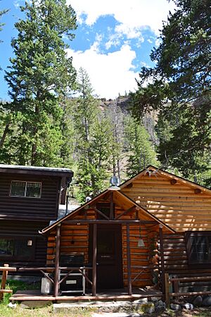 Absaroka Lodge buildings