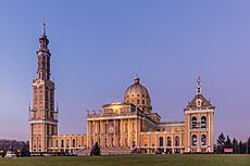 Basílica de Nuestra Señora de Licheń, Stary Licheń, Polonia, 2016-12-21, DD 33-35 HDR