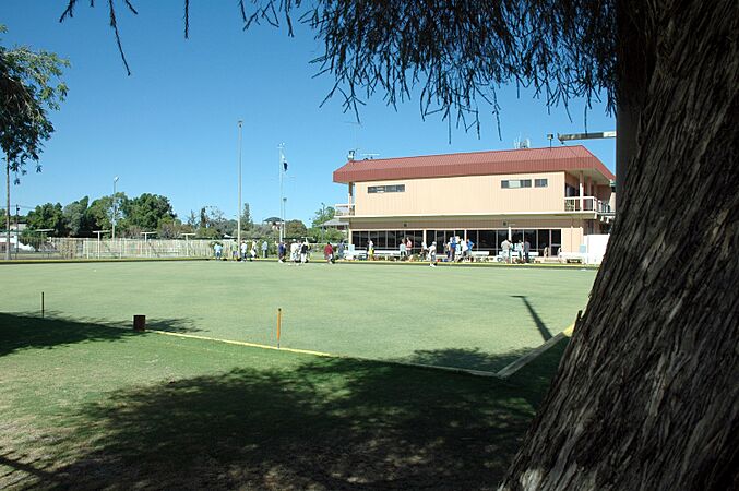 Bourke bowls