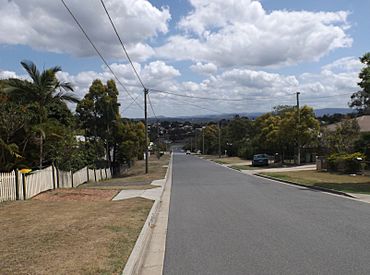 Braeside Road, Bundamba, Queensland.jpg