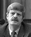 Bundesarchiv B 145 Bild-F064991-0014, Bonn, SPD-Pressekonferenz, Manfred Lahnstein (cropped)