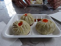 Buryiat version of Buuz with beef Ulan Ude Russia (14785745145)