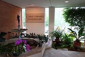 C. Fred Edwards Conservatory - Huntington Museum of Art - DSC05527
