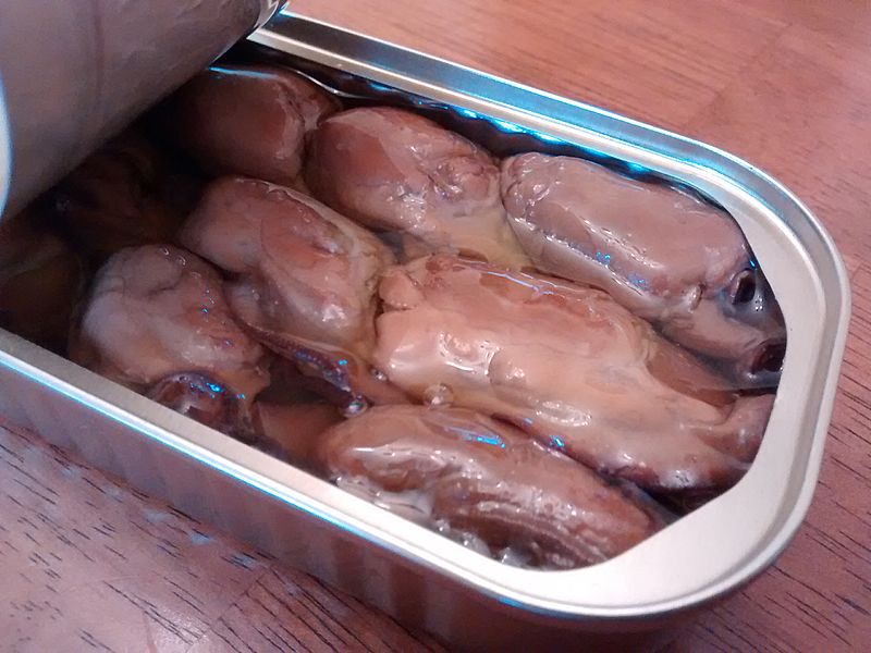 Canned oysters