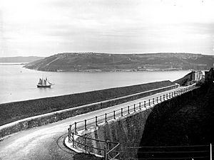 Carlisle Fort, Crosshaven, Co. Cork with sailing boat. (16293051021)