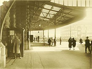Central Station, 1924 (4010230424)