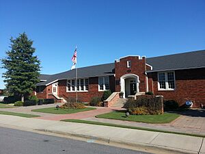 Cumming School built in 1923