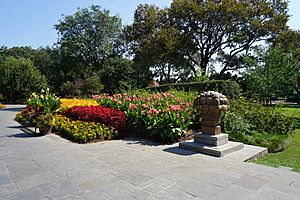Dallas Arboretum and Botanical Garden September 2017 10 (Paseo de Flores)