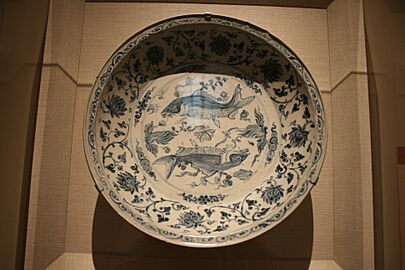 Dish with 2 Carp, Later Le Dynasty, Red River Delta, Vietnam, 15th Century (10433435346)