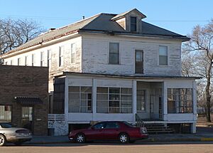 Engel Hotel (Lake Andes SD) from NE 2