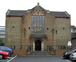 Friary Church of St Francis and St Anthony, Crawley.JPG