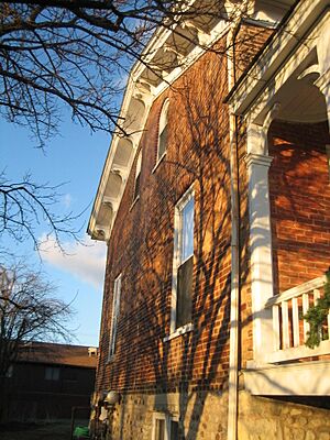 Glidden House5