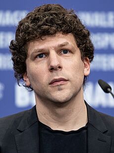 Jesse Eisenberg-62192 (cropped)