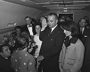 LBJOathOfOffice1963