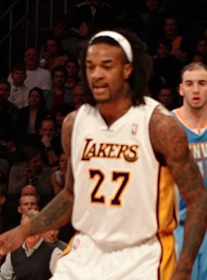 Lakers vs Nuggets 2013-01-06 cropped.jpg