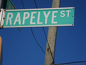Rapelye Street sign