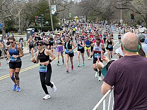 Runners starting uphill at Walnut St. BM2024.agr