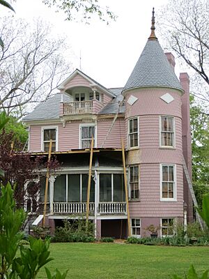 Suffolk-Chuckatuck-Godwin-Knight-house