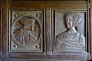 Wood panelling in the Parlour or Dining Room, Haddon Hall - Bakewell, Derbyshire, England - DSC02620