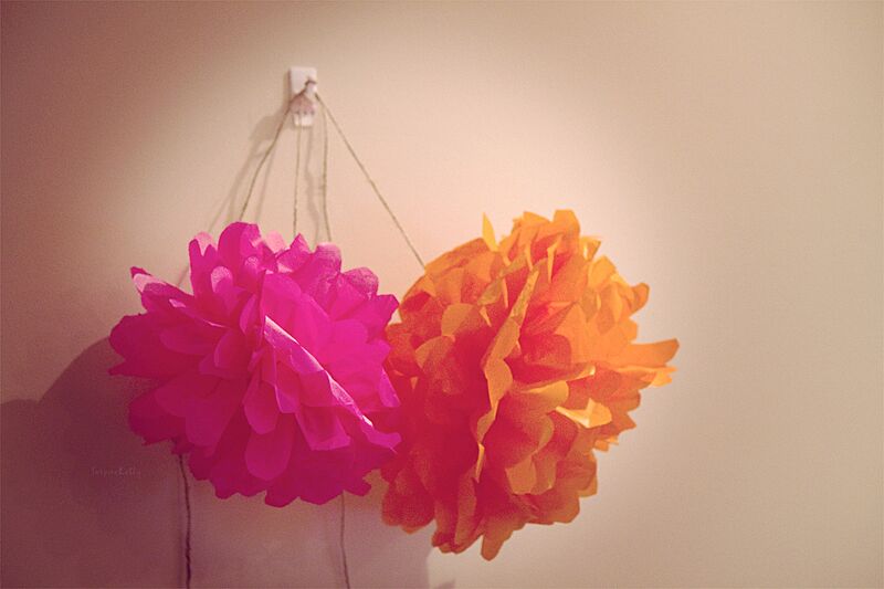 Wrapping tissue flowers