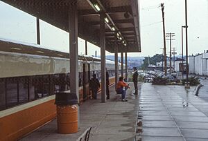 19850603 08 PAT Commuter train, McKeesport, PA (4296102573)