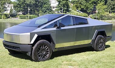 2024 Tesla Cybertruck Foundation Series, front left (Greenwich).jpg