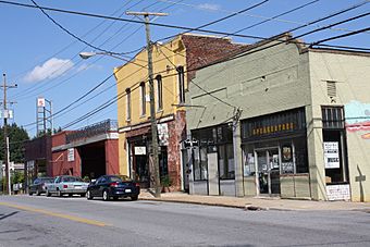 600 Block Fifth Street, Fifth Street Historic District, Lynchburg, Virginia, United States, 2011.JPG