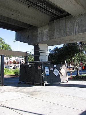Column reinforcement work at El Cerrito del Norte station, October 2012