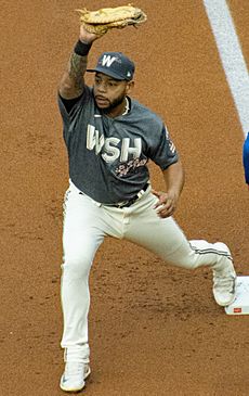 Dominic Smith (52995692184) (cropped)