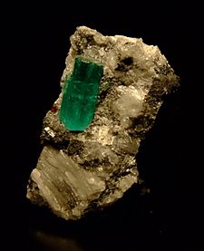 Emerald crystal muzo colombia.jpg