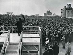 Emperor Showa visit to Hiroshima in 1947
