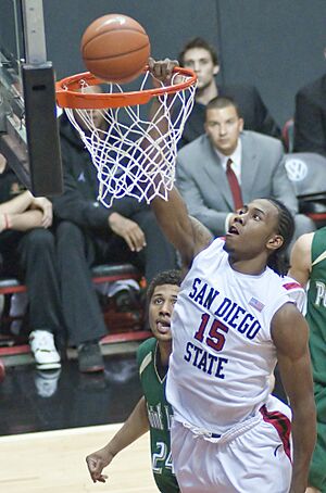 Kawhi Leonard San Diego State Dunk (cropped)
