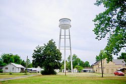 Water tower in Leachville